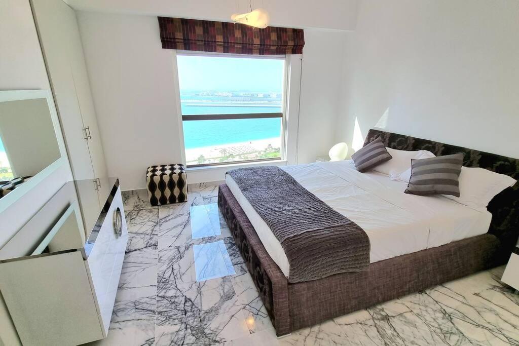 Luxury Sea View Beachfront 3 Bedroom Apt, Jbr Dubai Exterior photo